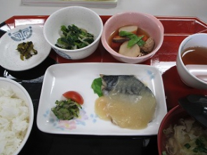本日昼食にさっそく付け合せて・・。