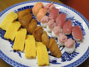 皆様のお席に伺いまーす。