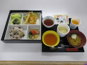 　　お祝い膳です。