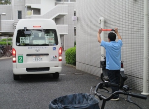 　誘導棒の使い方が大切です。