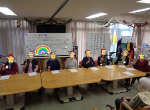 利用者様によるハンドベル演奏