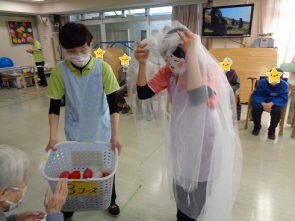 福の神様による豆回収