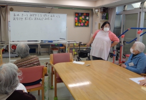 文字をシャッフル言葉作りゲーム（脳活）