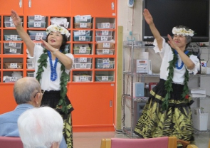 みんなで気持ちはハワイに飛んで！