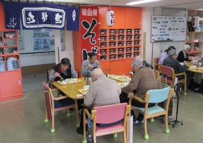 梅、柚子、茶そば、と変わり蕎麦のおかわりもありますよ！