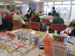 講義の後は試食です。