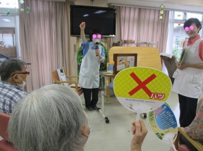 紙芝居準備の間のクイズ大会