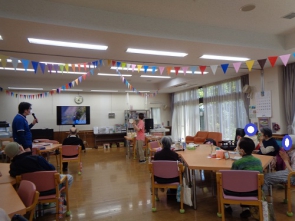 職員も歌いました！