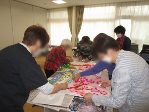 パーツの配置決めをし仕上げにかかります