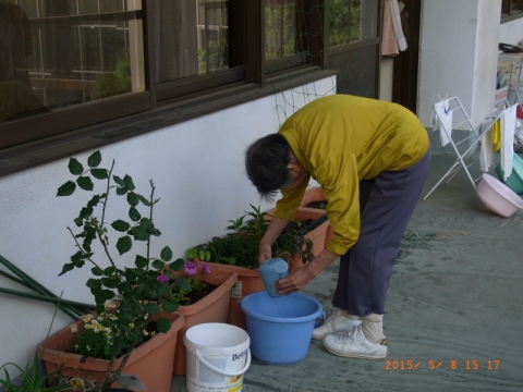 Ｔ様の日課がお花の水やりです。