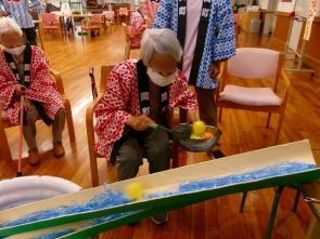 流しそうめん？すくい