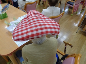 座布団も防災頭巾に