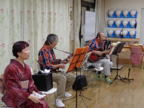 素晴しい演奏と歌声♪