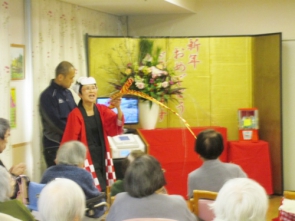 　　　　　　　　さては　南京玉すだれ♪♪