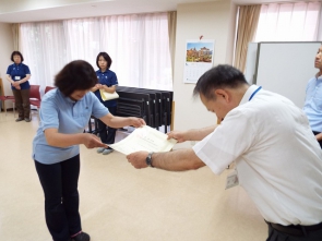 表彰状を理事長からいただきました。