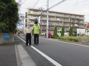 屋外歩行訓練の様子