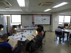 たんぱく質について真剣に学ばれています。