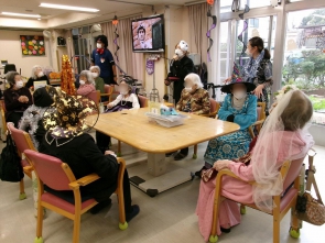 みんなで仮装パーティー