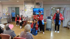 南京玉すだれのボランティアさんが来てくれました！！