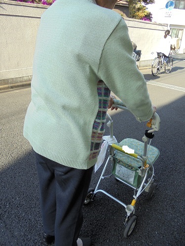 段差を降りることができました