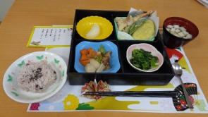 豪華なお祝い膳！美味しく召し上がっていただきました。