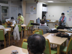 ♪ギター&ギター&ピアノ&ピアニカ