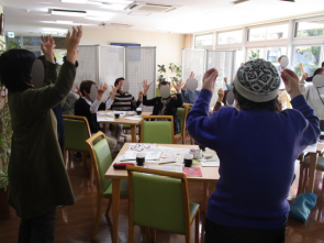 ★手話歌「見上げてごらん夜の星を」★