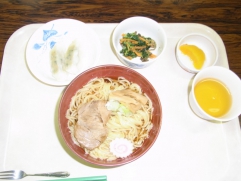 この日はラーメンでした❤