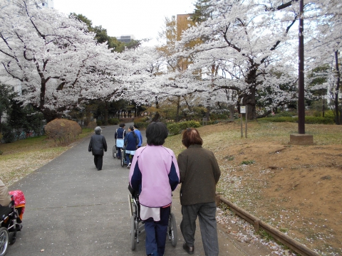 歩行訓練もかねて