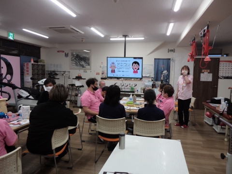 　　　　出張認知症勉強会の様子