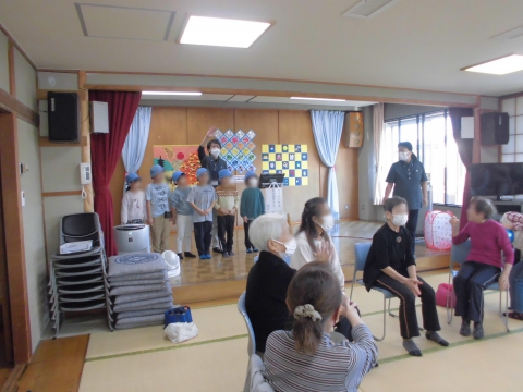 おじゃまします