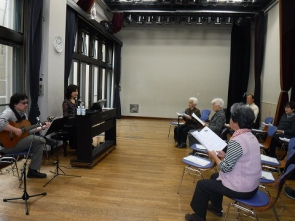 街かどケアカフェ「ミニ音楽会」