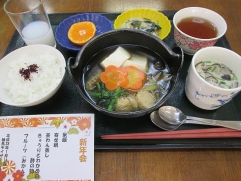 お食事はお鍋です。
