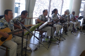 お揃いの衣装が素敵♪