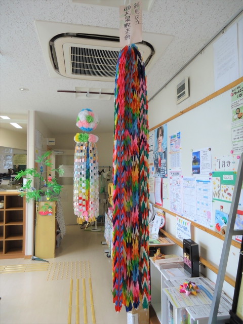 みなさんに折ってもらった千羽鶴