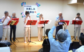 ハーモニカの素敵な演奏