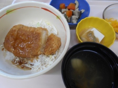 岩手県ご当地グルメ「あんかけカツ丼」