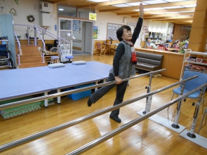 「姿勢が良くなって背筋が伸びたのよ！」とニッコリお話下さいました！