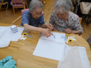 お仲間同士で助け合いながら、和気合い合いと。。!(^^)!