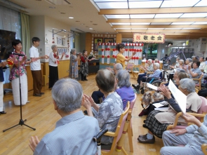 大人のシャンソン会の皆様です❤