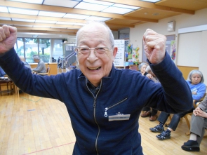 「やった～！」とガッツポーズ!(^^)!