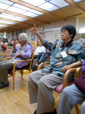 「いいわね～やっぱり！！曲が最高～！」と楽しんでらっしゃいました(#^.^#)
