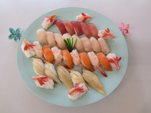 豪華で奇麗なおかわりの盛り付けです。
