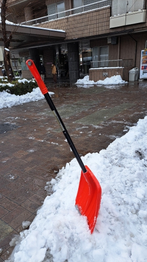 すっかり雪かきができました。