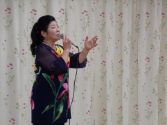 関さんの心に響く歌声！