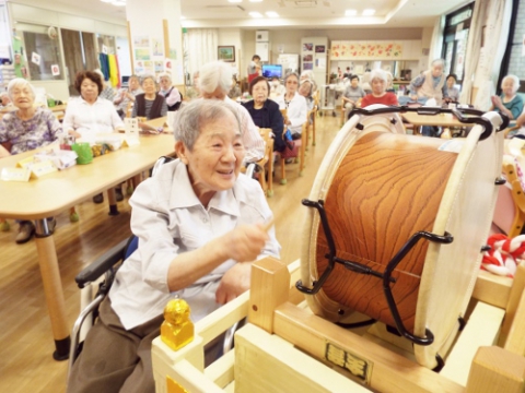 　　　　　　　　　　　　　太鼓の山車！！