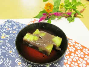 　　　　　　　　　　　皆様、どうぞ召し上がれ♪♪