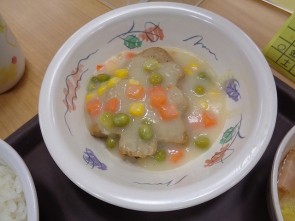 クリスマスツリーの形のハンバーグ！