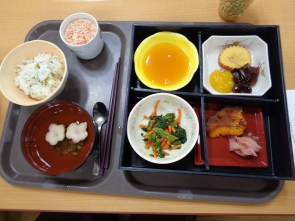 昼食は松花堂膳でした