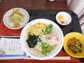 本日のお昼ご飯